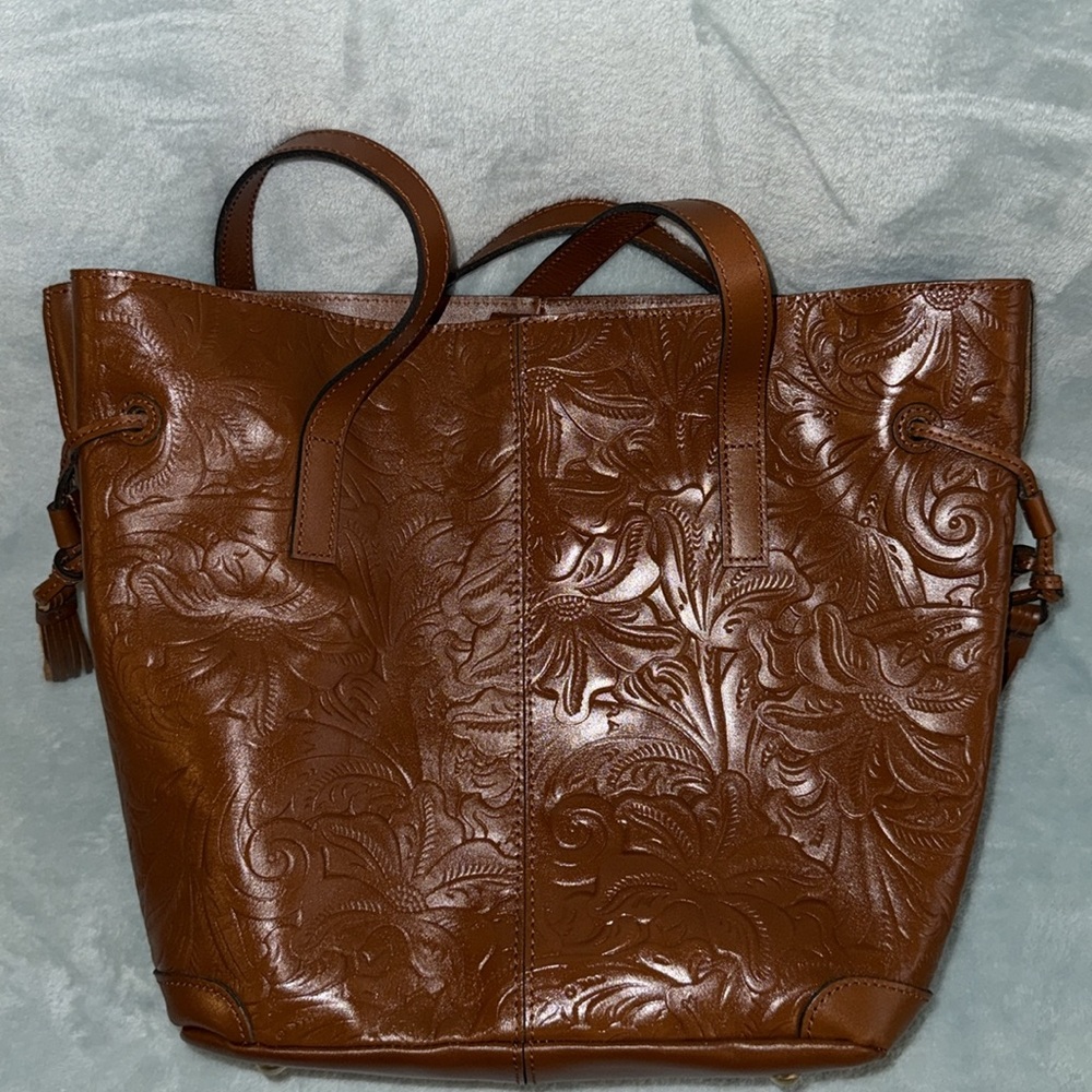 Patricia Nash leather tote with dust bag - Picture 9 of 17